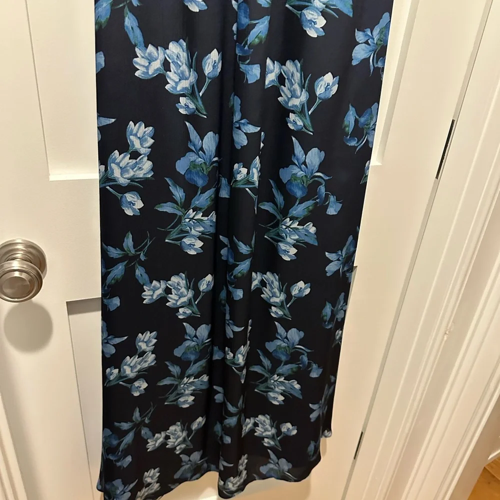 Perfect Wedding Guest Dress: 2025 Sachin & Babi Kayla Maxi Silk Gown - Picture 11 of 12